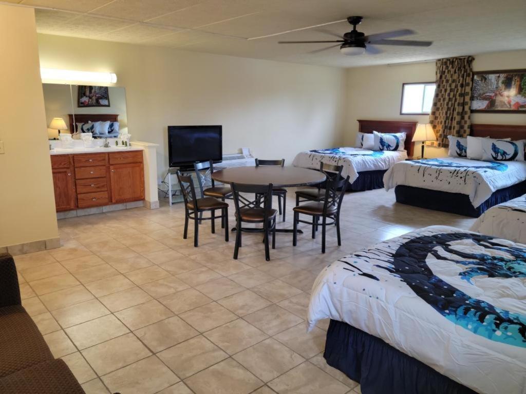 Wolf Inn Hotel Sandusky Εξωτερικό φωτογραφία