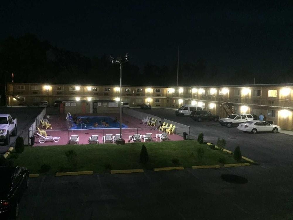 Wolf Inn Hotel Sandusky Εξωτερικό φωτογραφία