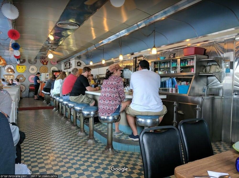 Wolf Inn Hotel Sandusky Εξωτερικό φωτογραφία